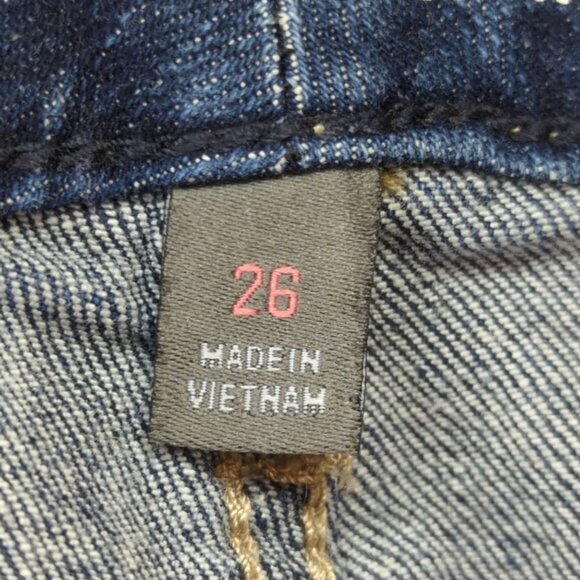 Torrid Mid Rise Mid Short Women’s Plus 26 Vintage Stretch Denim Jean Shorts - Picture 4 of 8